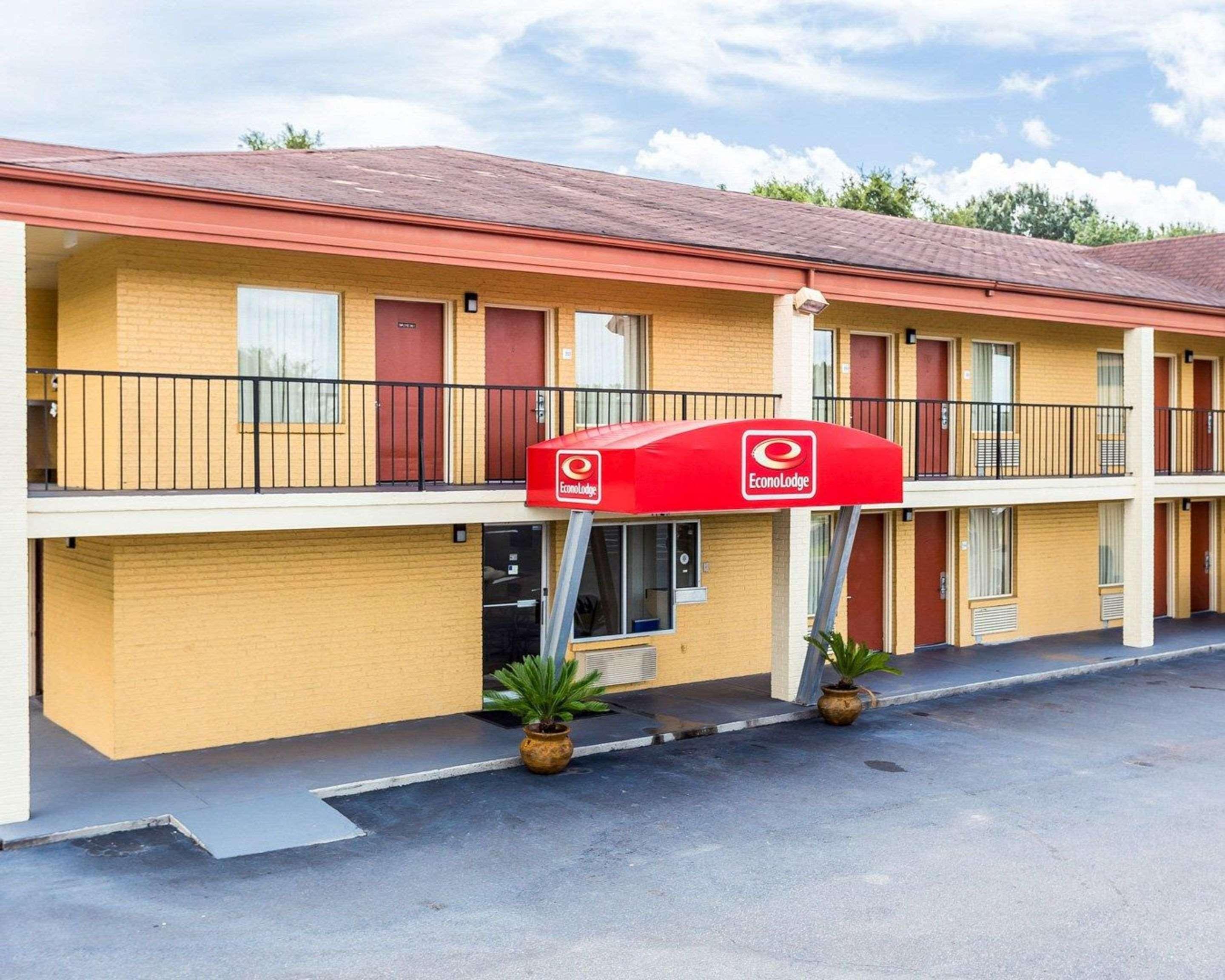 Econo Lodge Coliseum Charleston Exterior foto